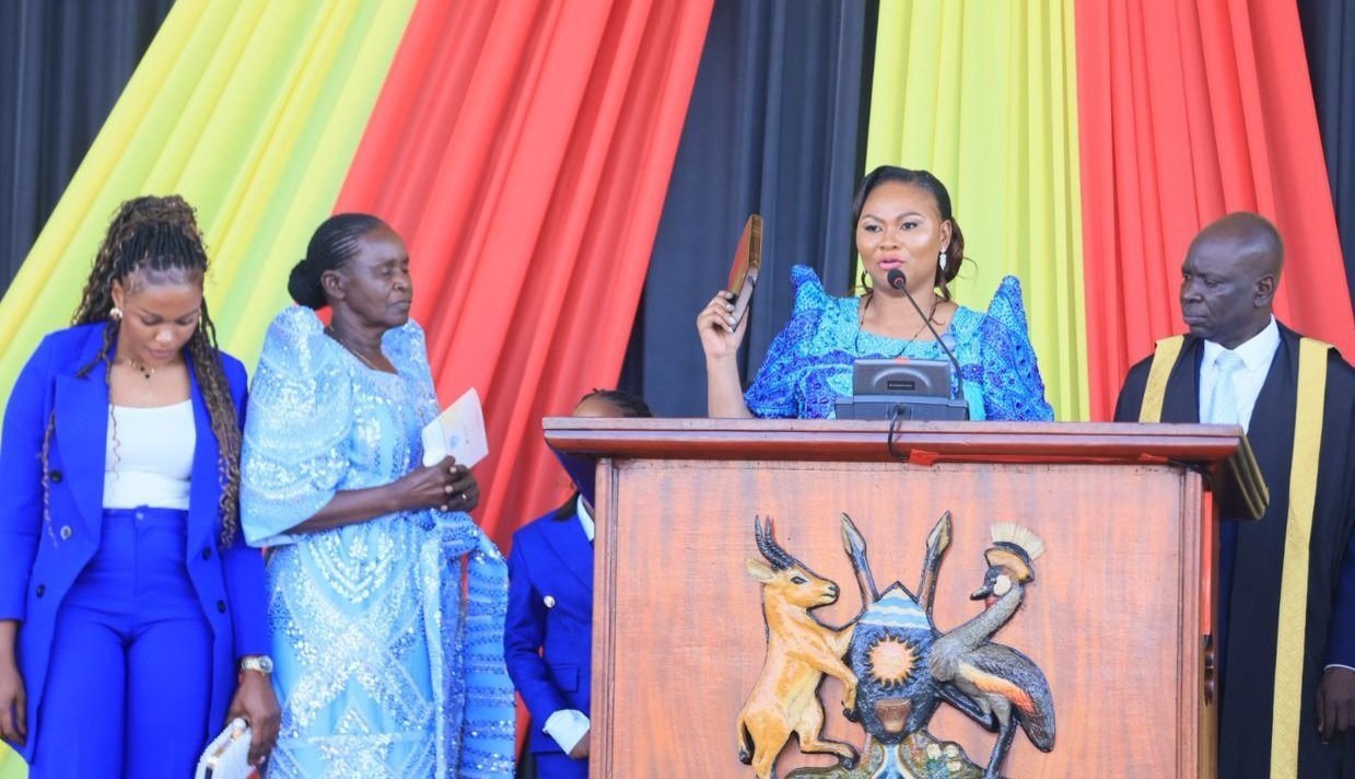 Ababaka ba parliament ya Uganda ey'omulundi ogwe 12 batandise okukuba ebirayiro - bali 529
