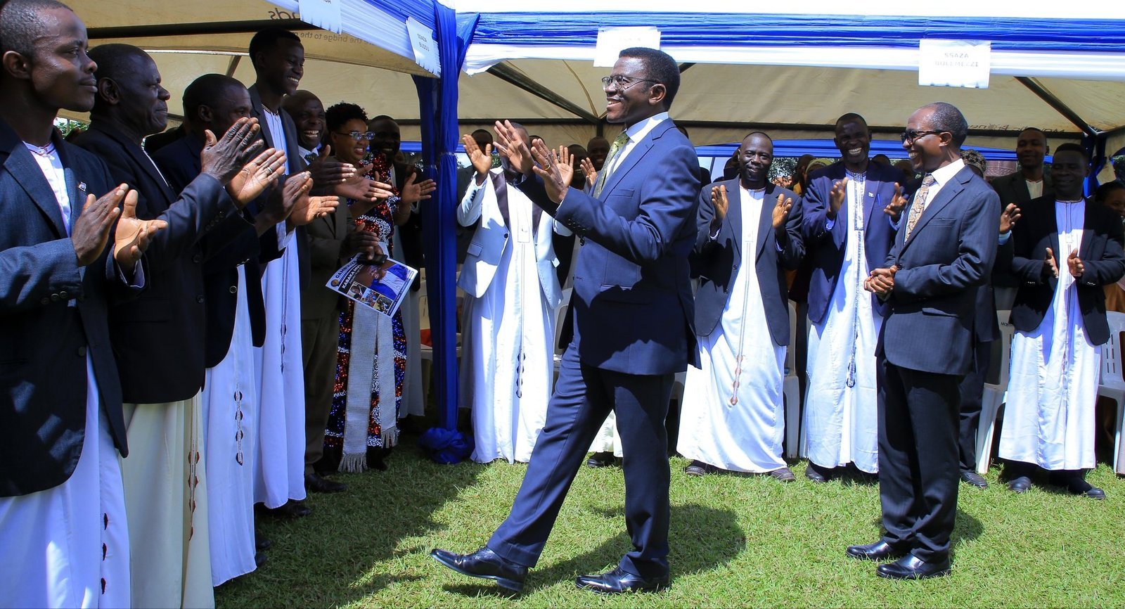 Abatongole bakiise embuga okulambikibwa mu nkola y'emirimu gyabwe - Katikkiro Mayiga abeebazizza olw'okukulemberamu enkulaakulana ya Buganda