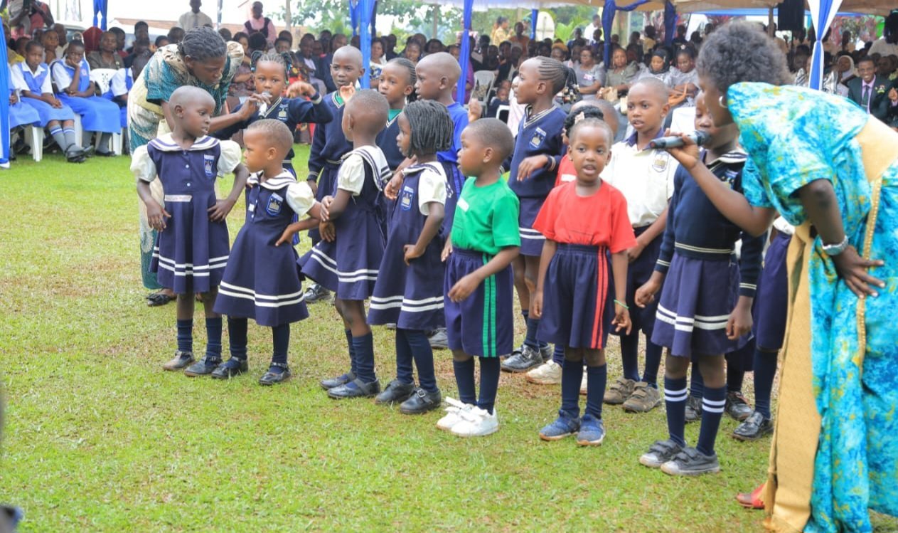Amasomero g'Obwakabaka n'aga bannamikago gakiise embuga mu nkola ya Tondeka mu Luwalo - galeese obukadde bwa shs 92