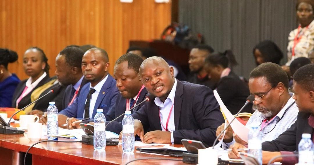 Ebibiina by'abasuubuzi bitabukidde mu parliament - bawakanya egimu ku misolo emiggya egiteekeddwa mu mbalirira y'omwaka 2026/2027