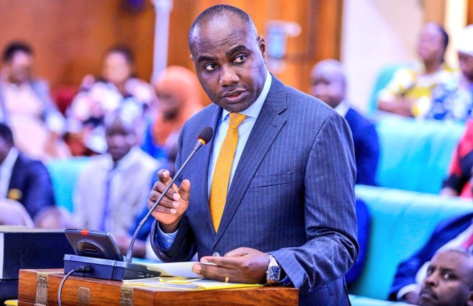 Embalirira y'eggwanga ey'omwaka gw'ebyensimbi 2026/2027  ya Trillion 84 eyanjuddwa eri parliament - yeyongedde trillion 12 okuva ku mbalirira ya 2025/2026