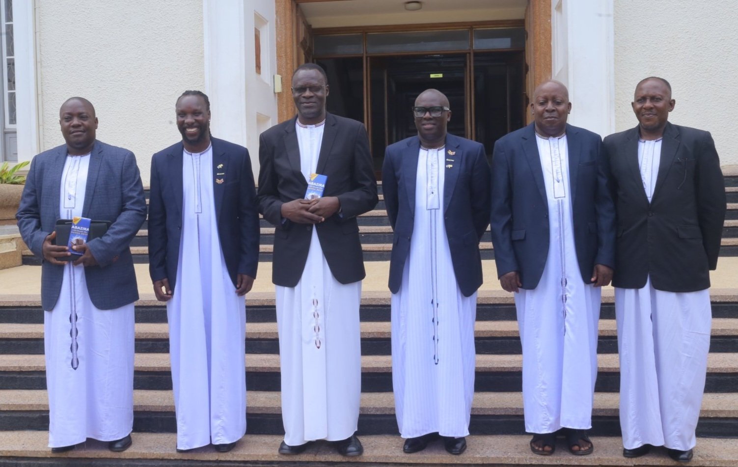 Ganda boys bakyali ku lutalo olw’okutumbula Ekitiibwa kya Buganda mu nsi yonna – basisinkanye abataka abakulu ab’obusolya