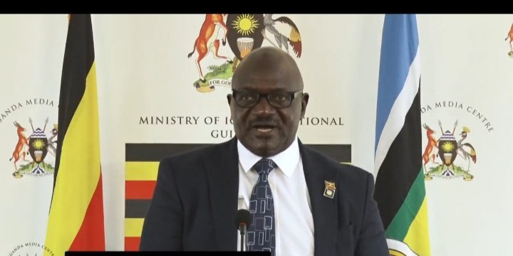 Government eyongezza emisaala gy'abasomesa bonna n'abakozi ba government ez'ebitundu