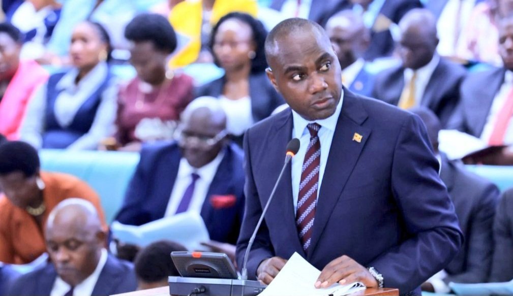 Government ya Uganda egenda kwewola ensimbi obuwumbi bwa shs 730 -  okukwasizaako abalimi okufukirira ebirime