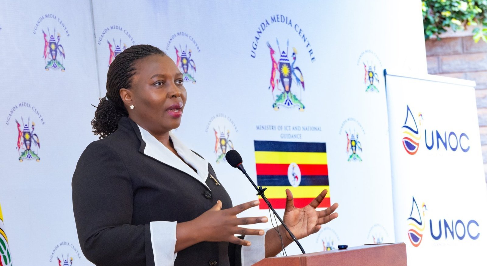 Government ya Uganda erangiridde nti ebbeeyi y'amafuta eyolekedde okweyongera okulinnya - agayingira eggwanga gafuuse ga buseere