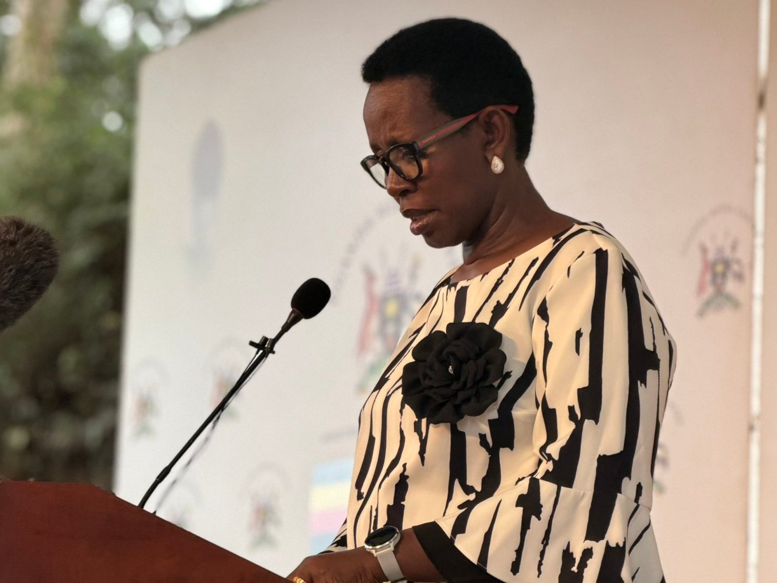 Government ya Uganda eyimirizzaamu ennyonyi eziva mu DRC, awamu n'ebidduka ebirala okuyingira Uganda okutaangira ekirwadde kya Ebola