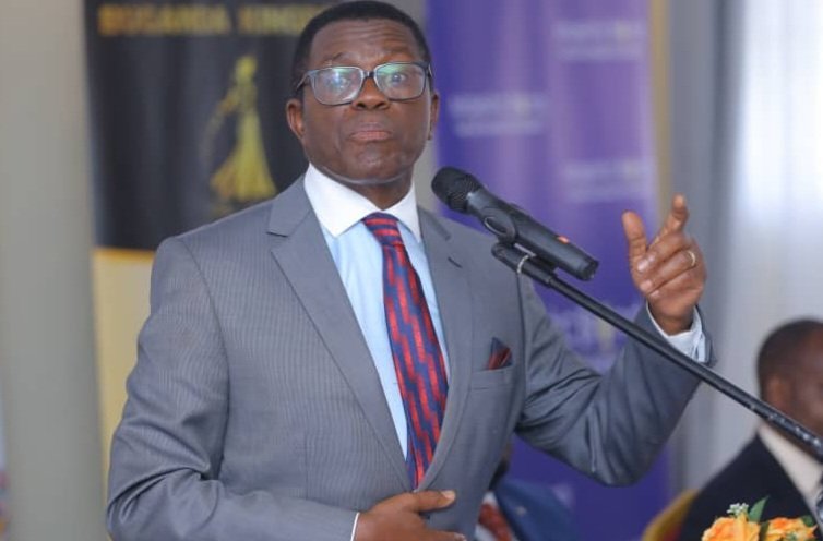 Katikkiro Mayiga alagidde bassenkulu b’ebitongole bya Buganda okwongera okuzimba enkolagana ennungamu wakati wabwe n’abakozi bebakulembera