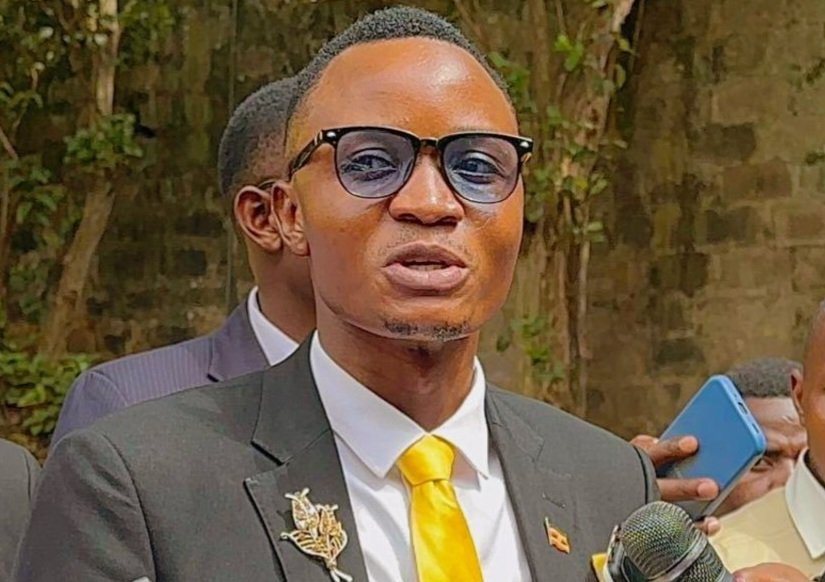 Kiwanuka Briton eyesowoddeyo okuvuganya okuvuganya President Museveni ku kya ssentebe wa NRM – asanze empapula zokwewandiisa ziweddewo