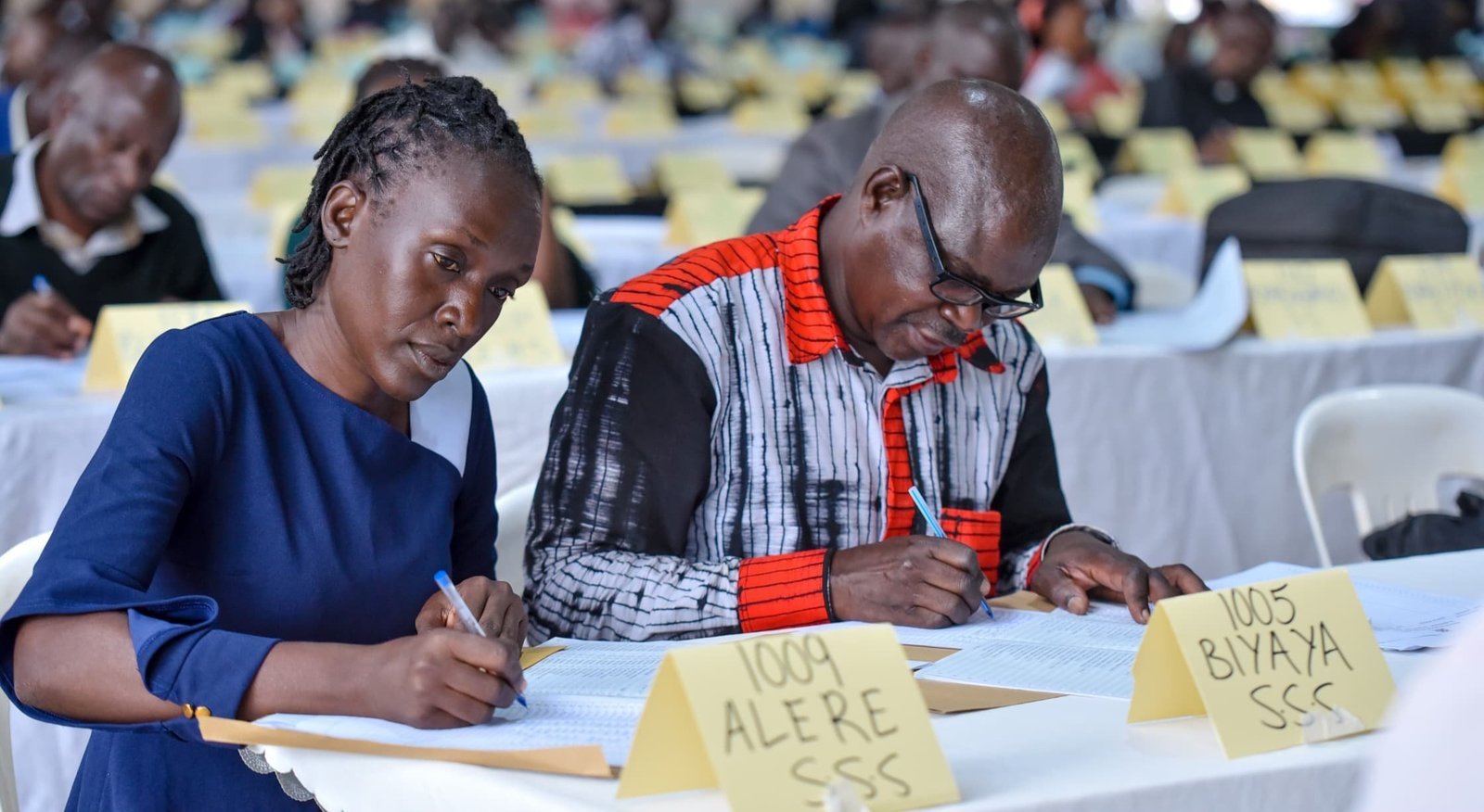 Okusunsula abayizi abagenda okusoma S.1 kutandise - minister Muyingo alabudde amasomero agatunda ebifo