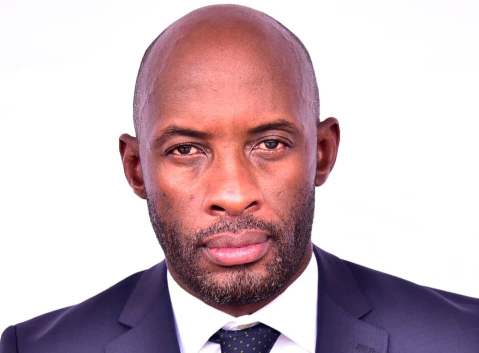 Omubaka Enos Asiimwe Kanywamacunda asimattuse ab'emmundu - abuuse ku kizimbe kya woteeri kya myaliriro esatu