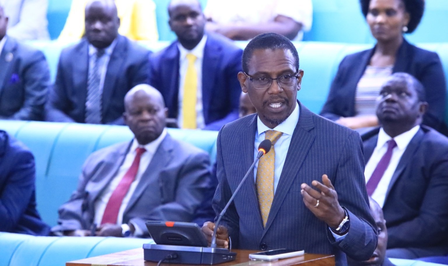 Parliament eyisizza ennoongesereza z'etteeka eriruηamya emirimu gya kooti ezisookerwako - zikkiriziddwa okuwulira emisango egituuka mu bukadde bwa shs 200