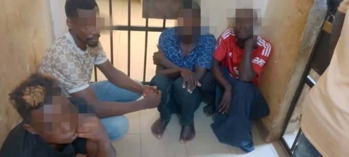 Police ekutte abantu 4 abagambibwa okumenya ekkanisa e Nkoowe nebabbamu ebintu