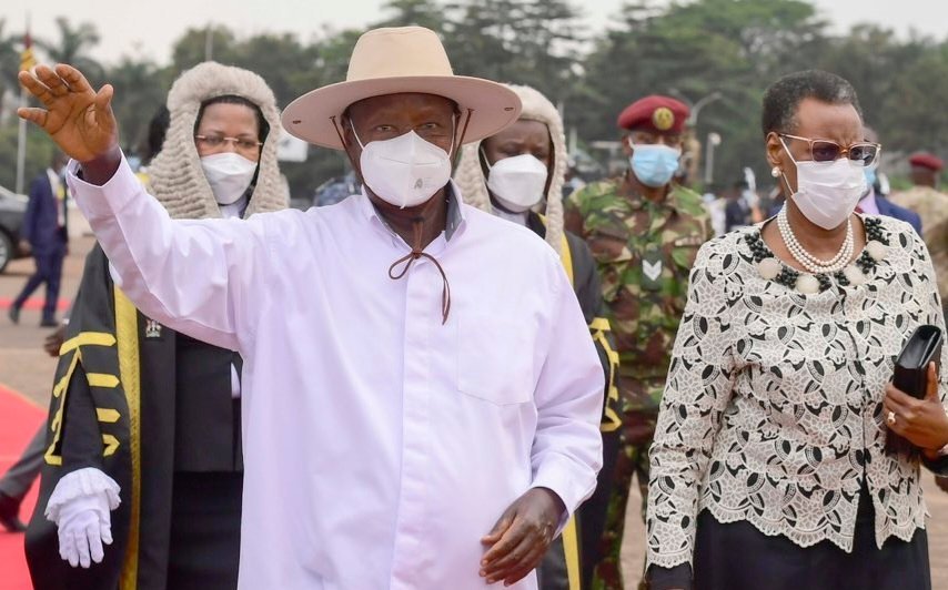 President alagidde abawola ensimbi ku magoba agali waggulu banoonyerezebweko