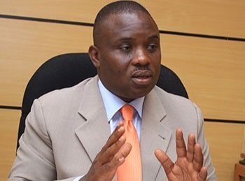 President wa PFF munnamateeka Erias Lukwago Ssalongo awambiddwa okuva mu maka ge e Wakaliga - abawambi bamenye enzigyi nebamusikayo mu nnyumba